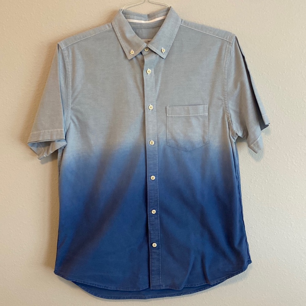 Blue hombre button down shirt